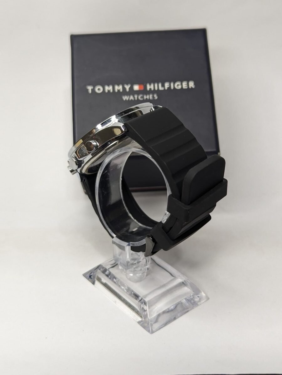 Reloj Tommy Hilfiger analogico para hombre correa de caucho