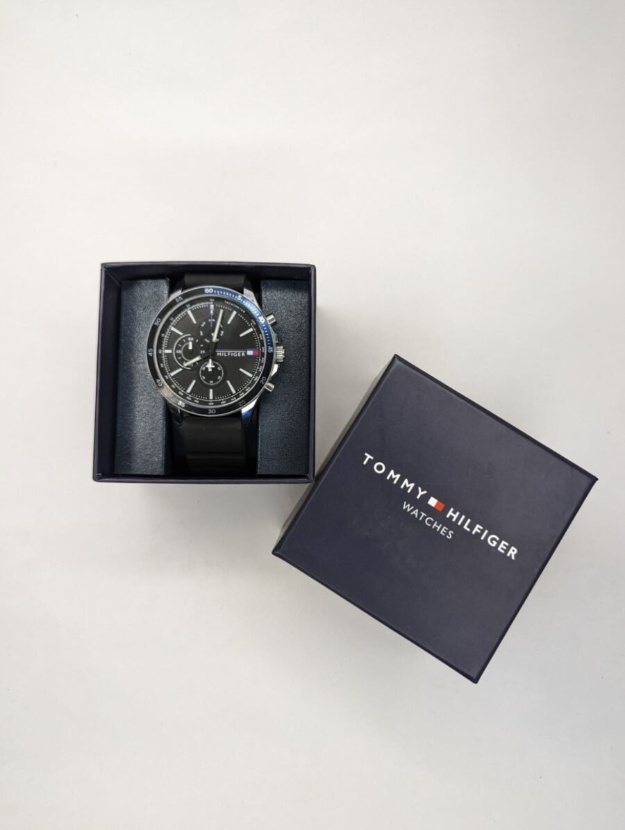 Reloj Tommy Hilfiger analogico para hombre correa de caucho