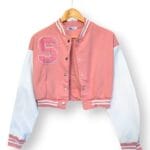 Chaqueta para mujeres estilo bomber universitaria casual moderna con diseño retro juvenil y varios colores vibrantes