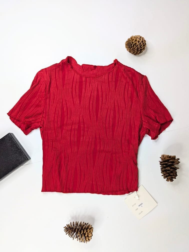 Blusas para damas, crop top con relieves de mujeres