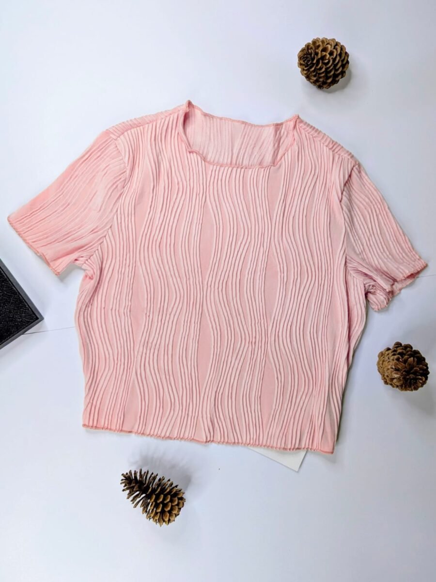 Blusas para damas, crop top con relieves de mujeres