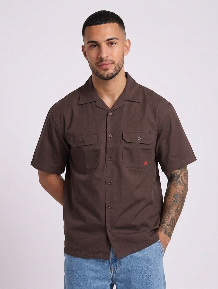 Camisa PAPAUPA para hombres de manga corta, cuello solapa, estilo casual, con bolsillos, versátil y cómoda, bolsas delanteras estilo columbia