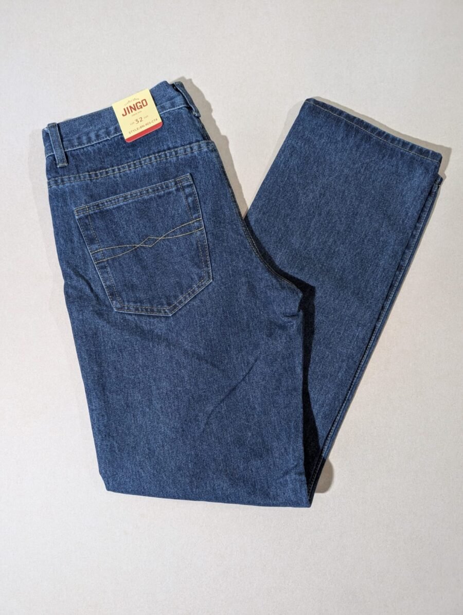 Pantalón Jingo imitación de mezclilla, corte recto clásico y casual para hombre, disponible en Petróleo, Azul, Negro.