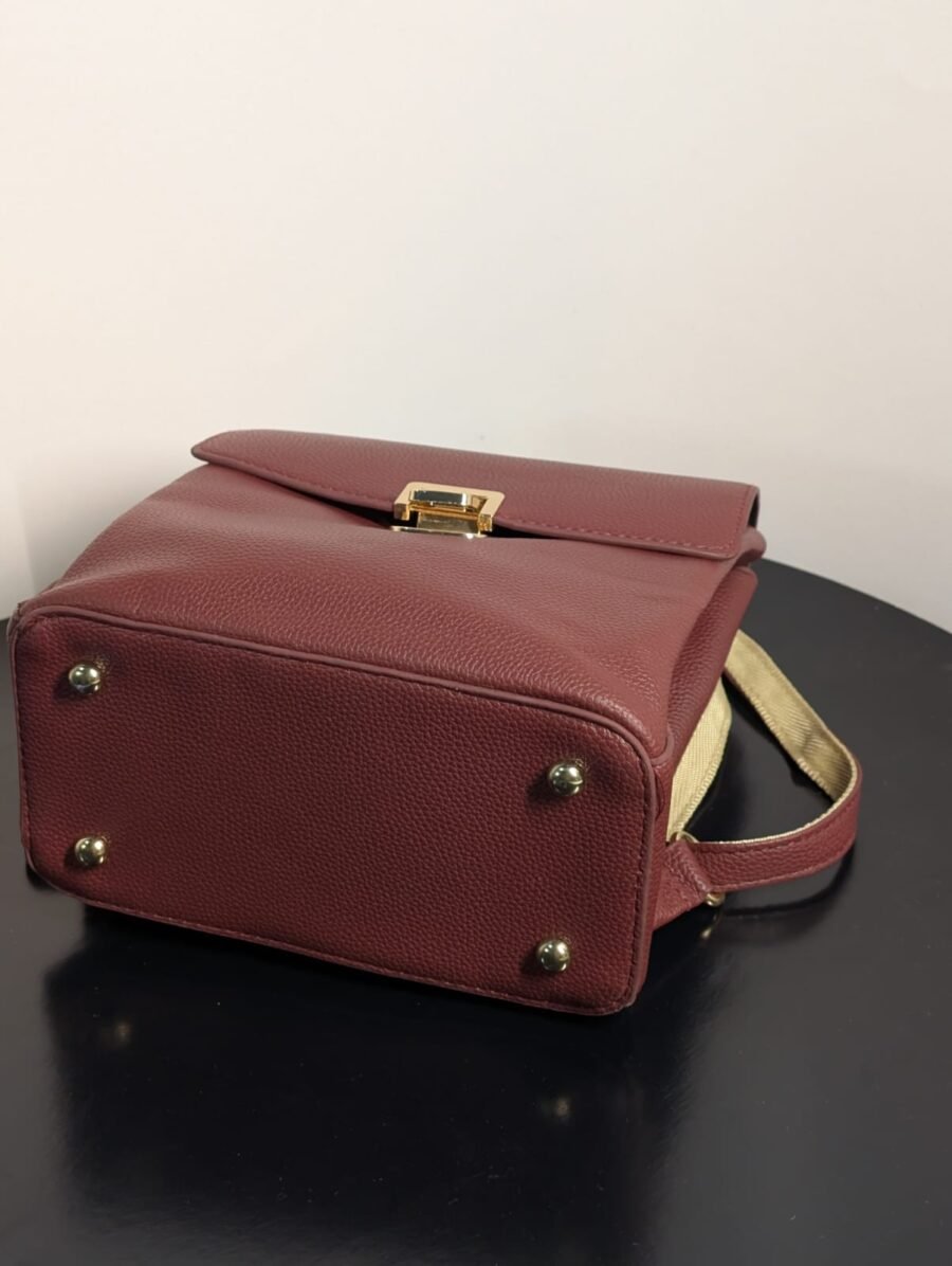 Mini mochila elegante para mujeres de cuerina de alta resistencia