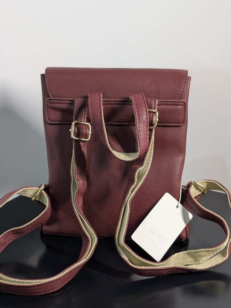 Mini mochila elegante para mujeres de cuerina de alta resistencia