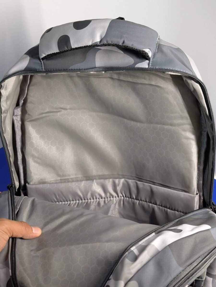 Mochila camufle CALIFORNIA para hombres tamaño grande urbana espacial resistente uso diario colores Grises.
