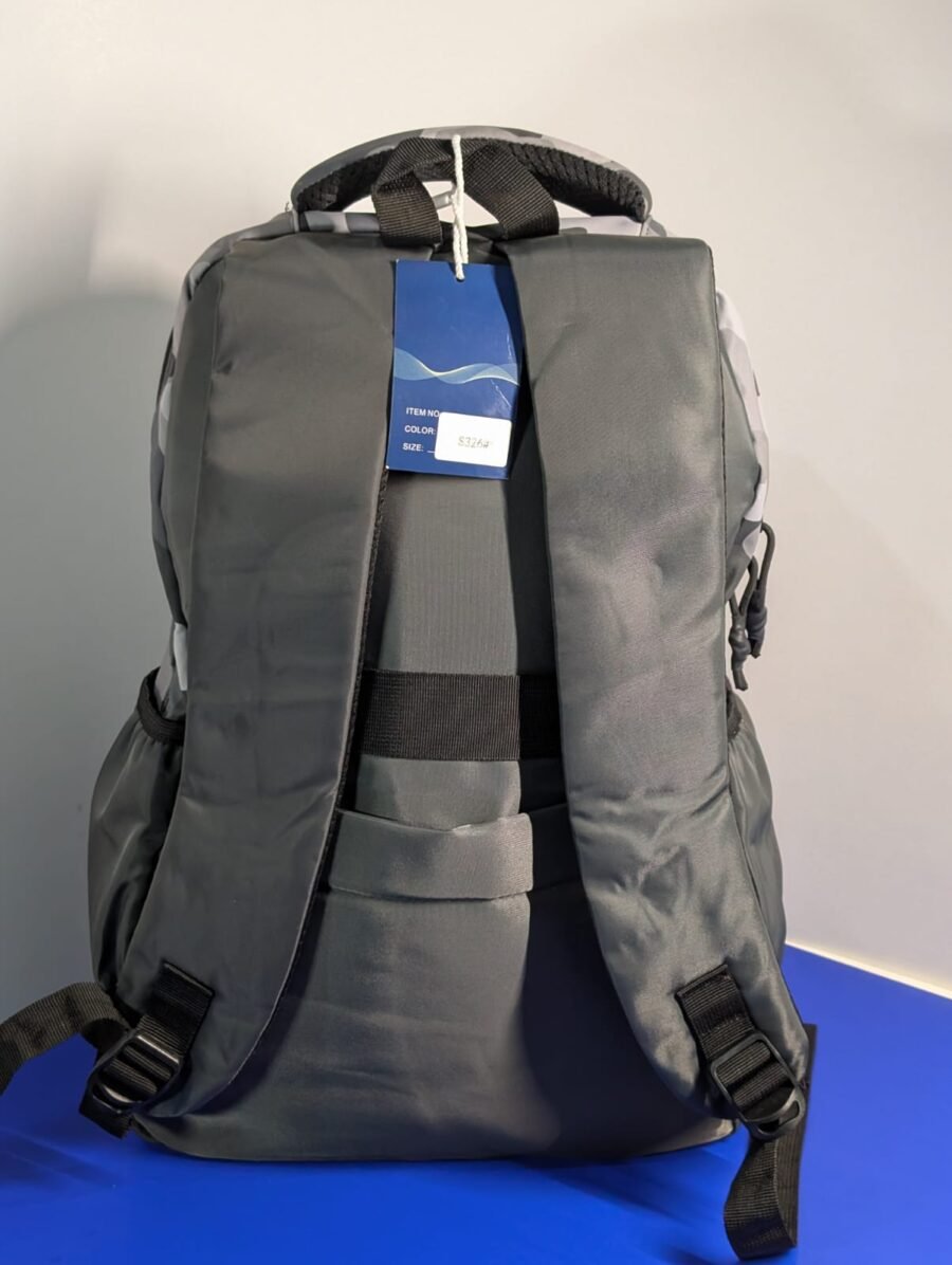 Mochila camufle CALIFORNIA para hombres tamaño grande urbana espacial resistente uso diario colores Grises.