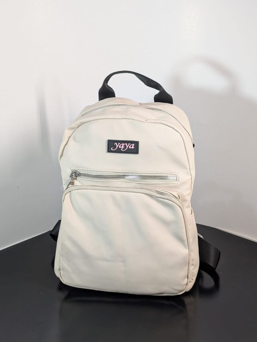 Bolso mochila pequeña marca Yaya para mujeres