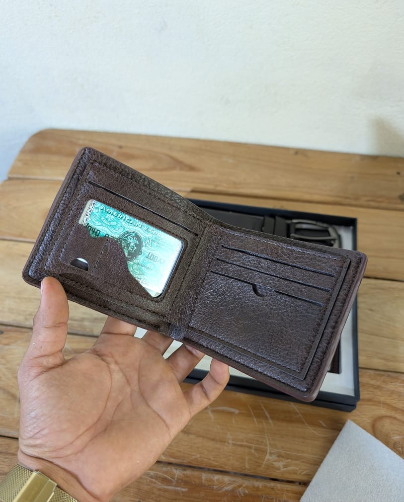 Combo reloj, billetera, llavero, faja y lapicero, set de lujo para caballero clásico en cuero sintético, Negro y Marrón.